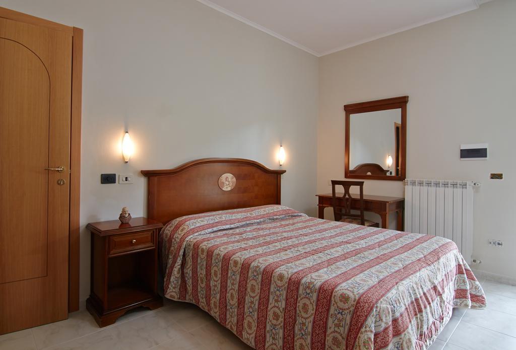 סן ג'יואבאני רוטונדו Albergo Villa Bianca חדר תמונה